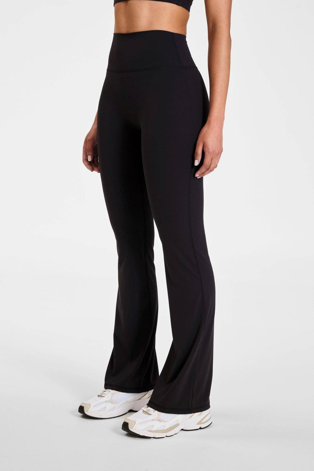 CloudCore Flared Legging