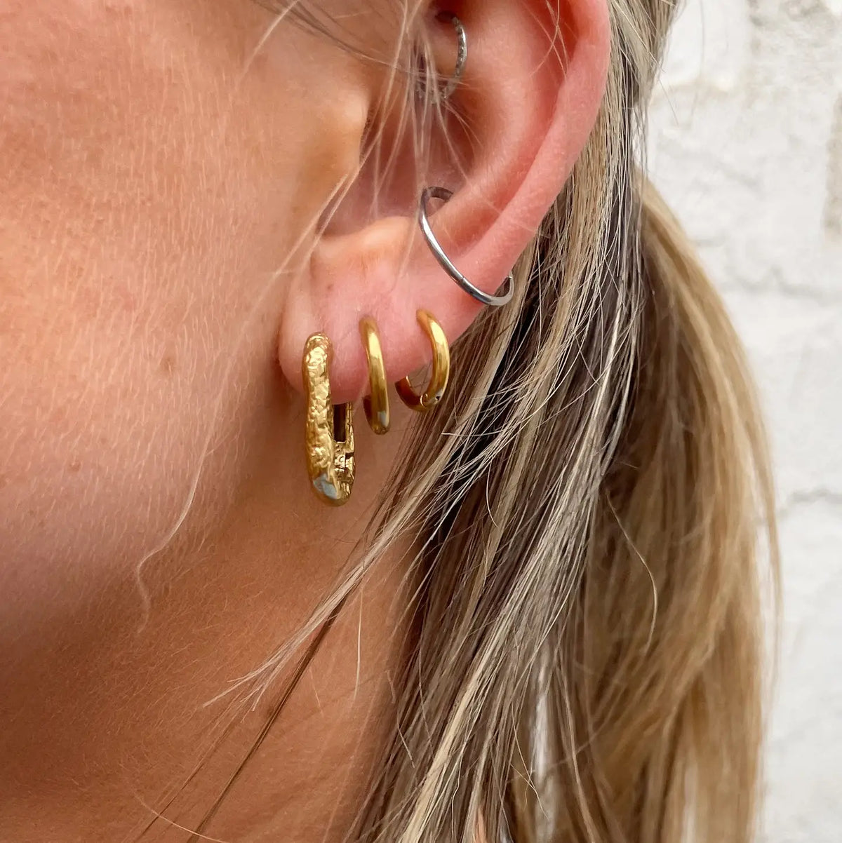 Isabelle Hammered Hoops